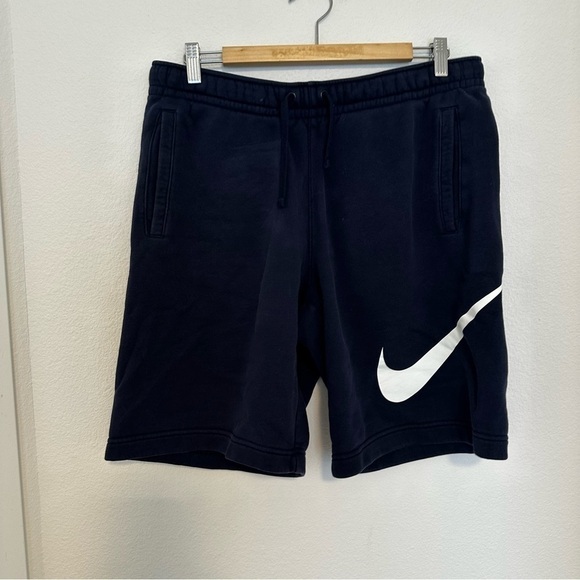 Nike Club Fleece Explosive Shorts Dark Navy White Swoosh Size Medium Men’s - Picture 3 of 9
